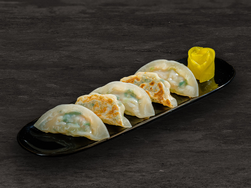 Гёдза ручной лепки с курицей
