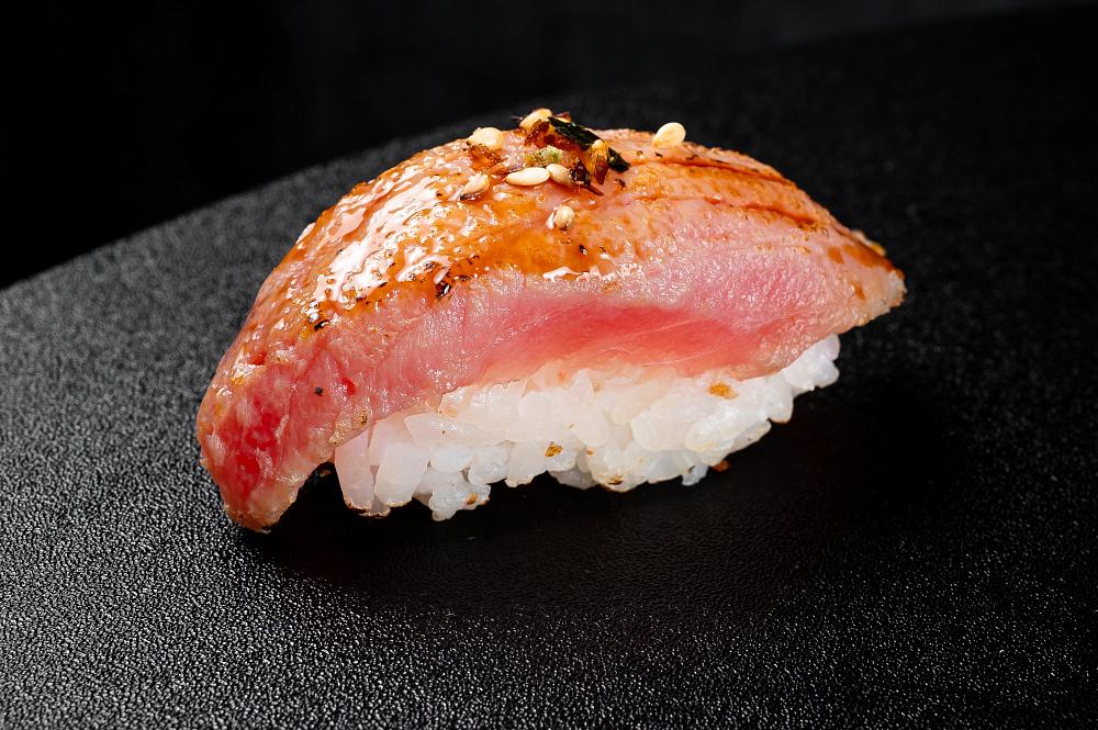 Суши татаки тунец