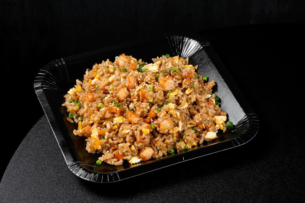 Жареный рис с тигровыми креветками